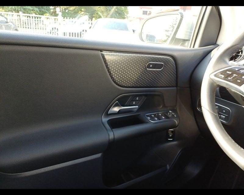 Mercedes-Benz Classe B B 180 d Advanced
