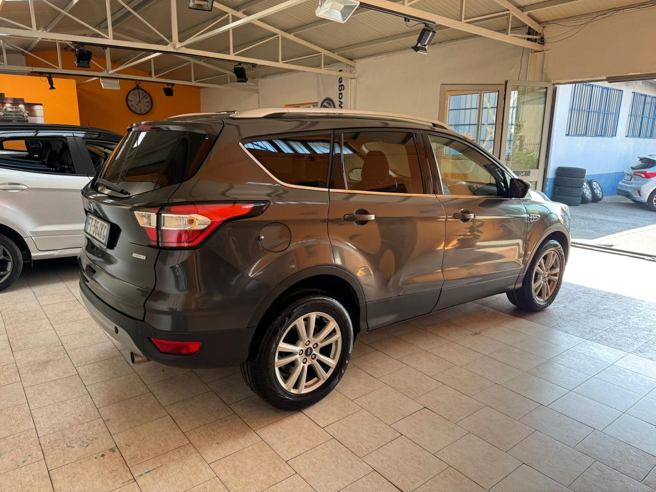 Ford Kuga 1.5 EcoBoost 120 CV S&S 2WD ST-Line