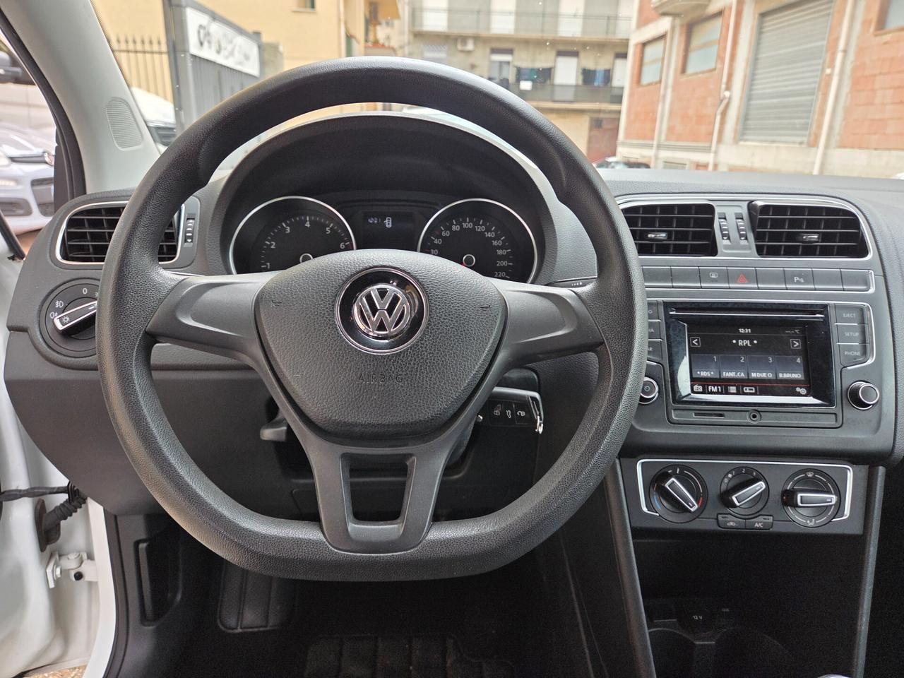 VW POLO ANNO 2014 RESTYLING KM 110000 CERTIFICATI