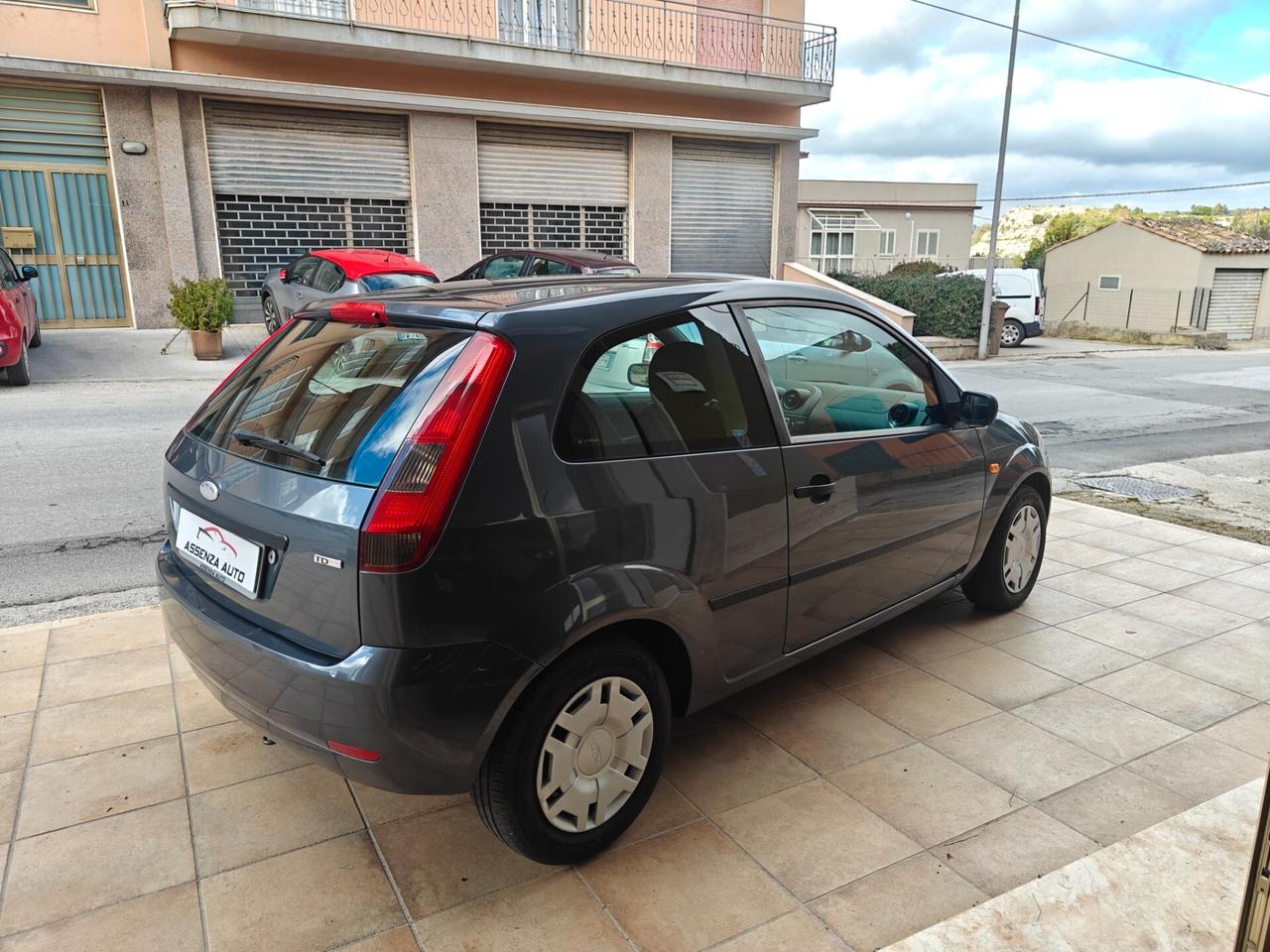 Ford Fiesta 1.4 TDCi 3p Ghia