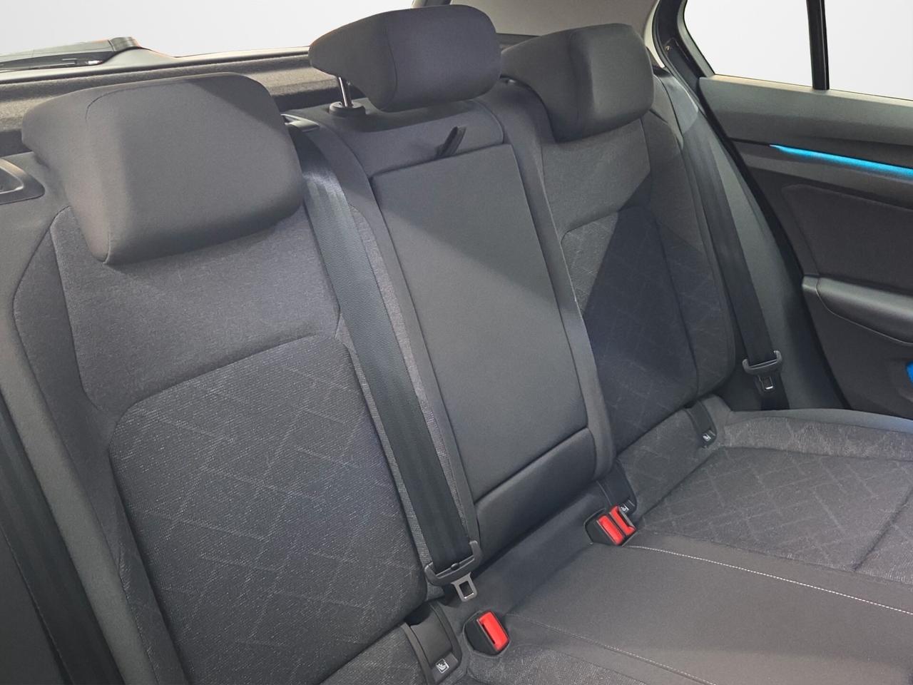 Volkswagen Golf 1.0 eTSI EVO DSG Life