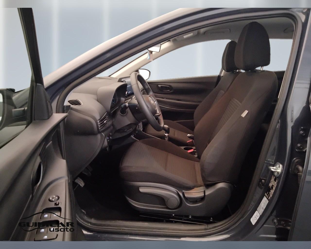 HYUNDAI i20 III 2021 - i20 1.2 mpi Connectline Exterior Pack