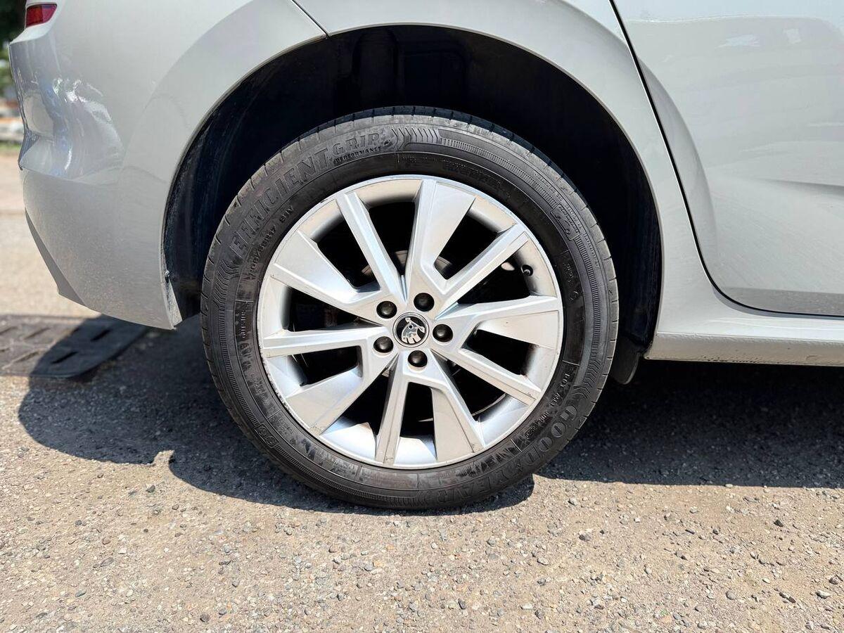 Skoda Kamiq 1.0 g-tec Ambition 90cv