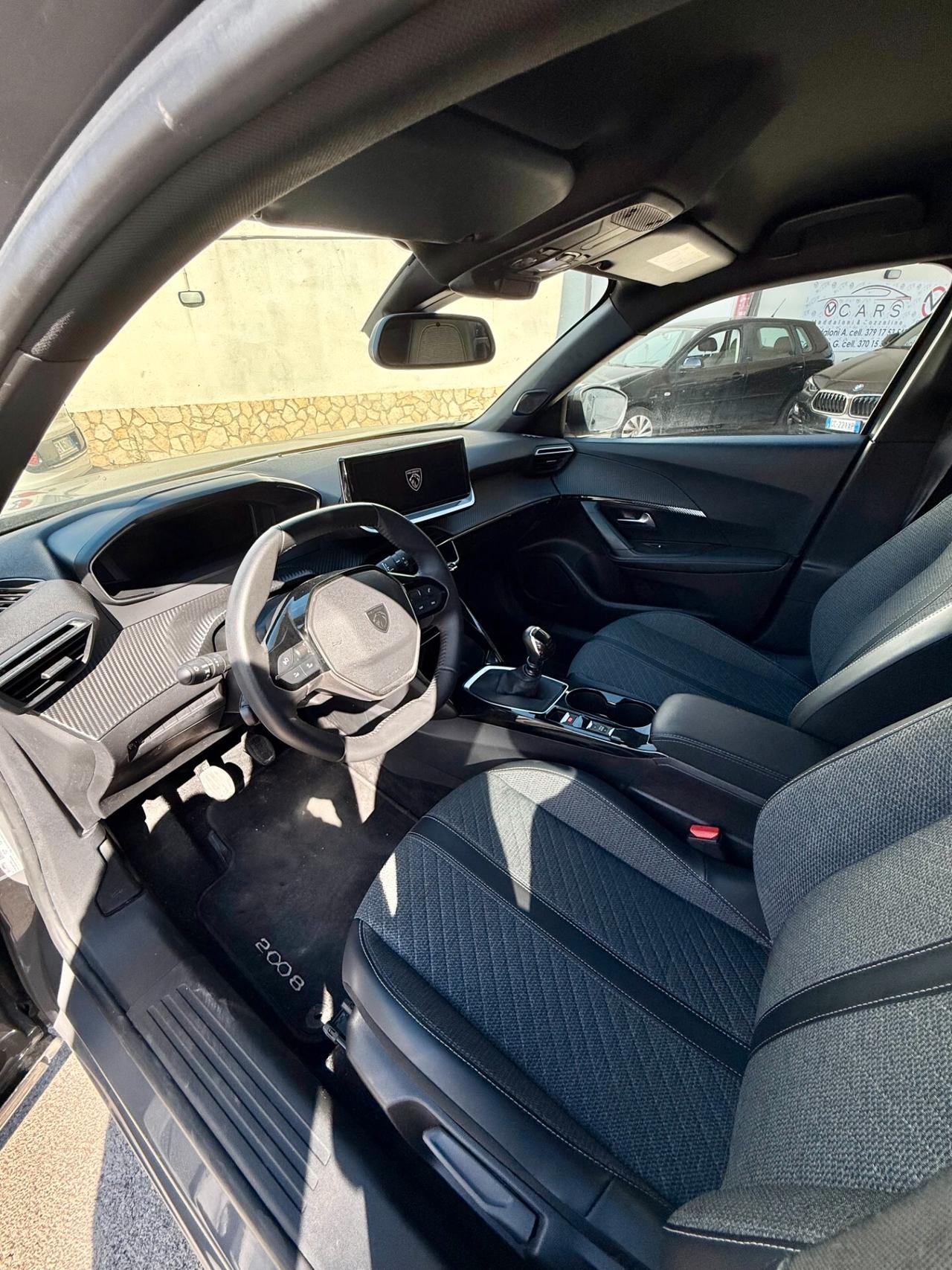 Peugeot 2008 PureTech 100 S&S Allure