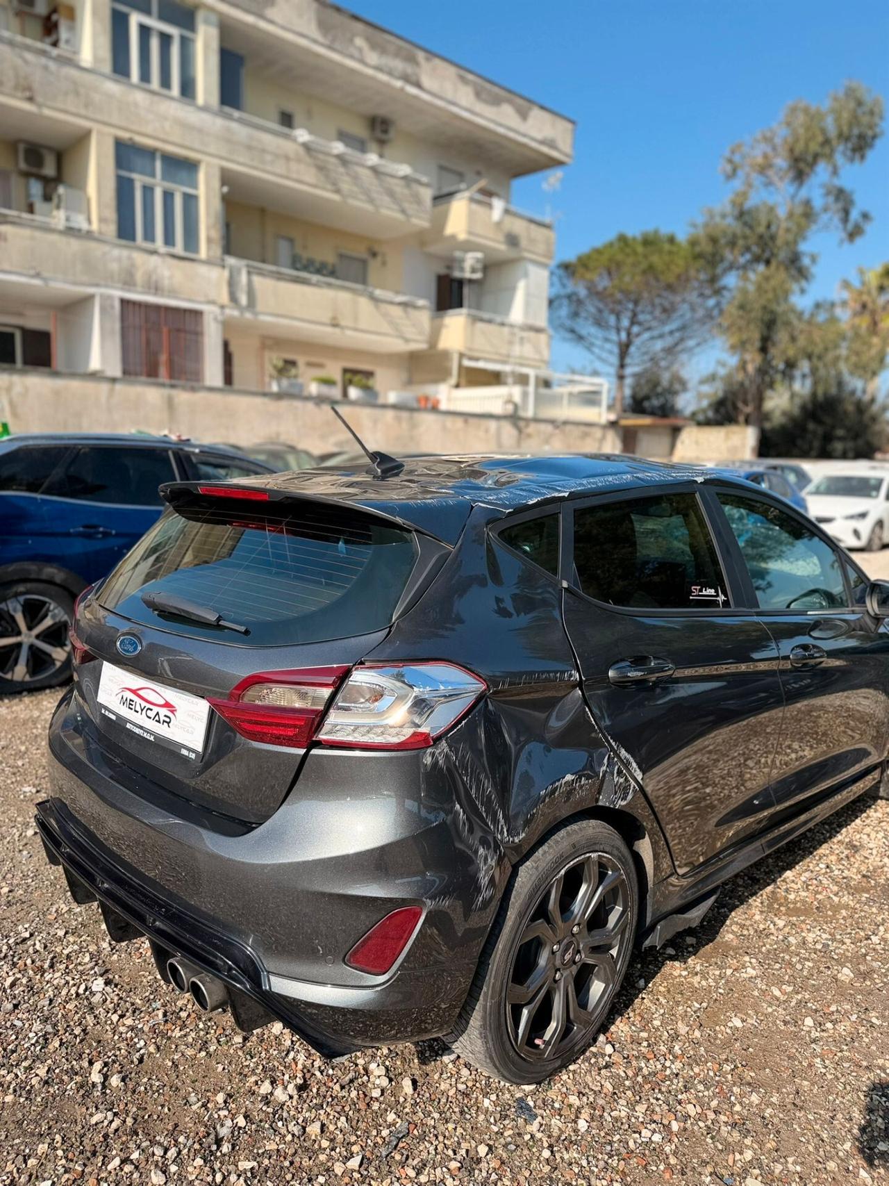 Ford Fiesta 1.5 EcoBlue 5 porte Vignale sinistrata