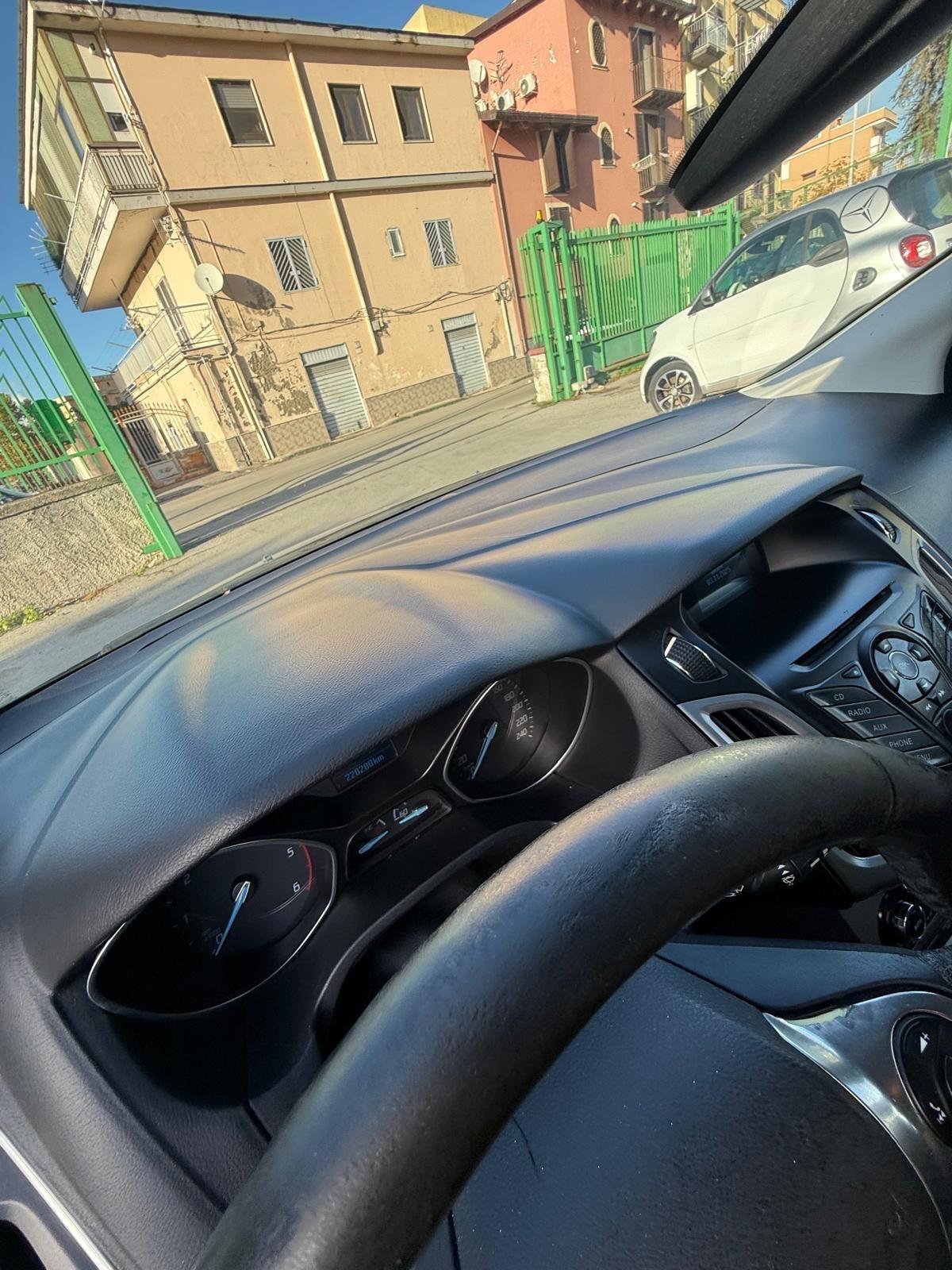 Ford Focus 1.6 TDCi 95 CV Titanium