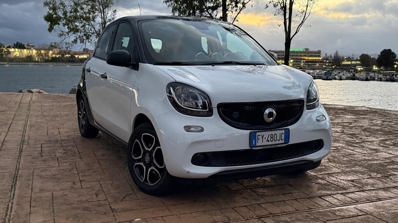 Smart ForFour EQ Prime Nightsky