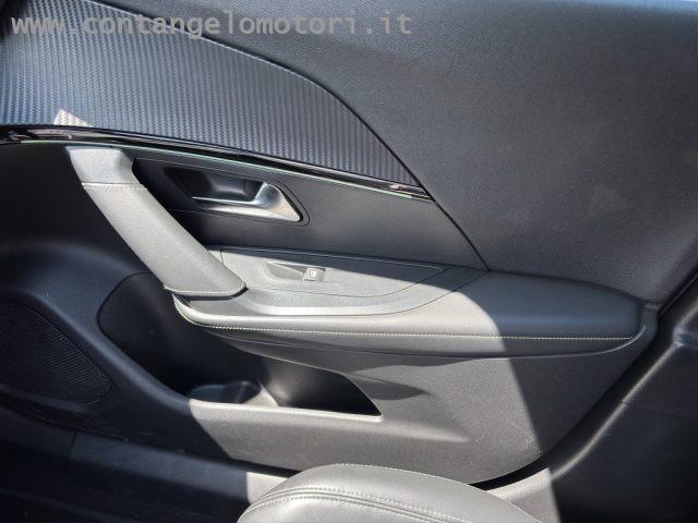 PEUGEOT 2008 BlueHDi 130 S&S EAT8 GT Line