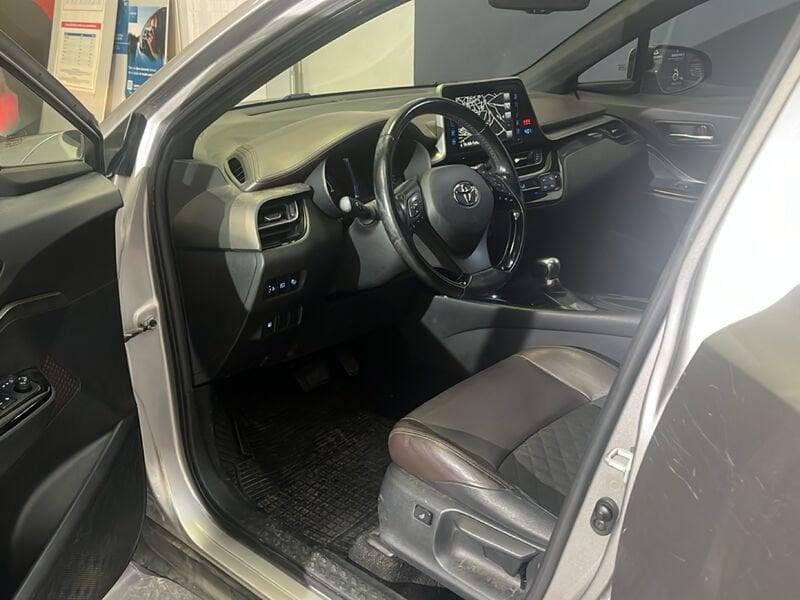 Toyota C-HR C-HR 1.8 Hybrid E-CVT Lounge