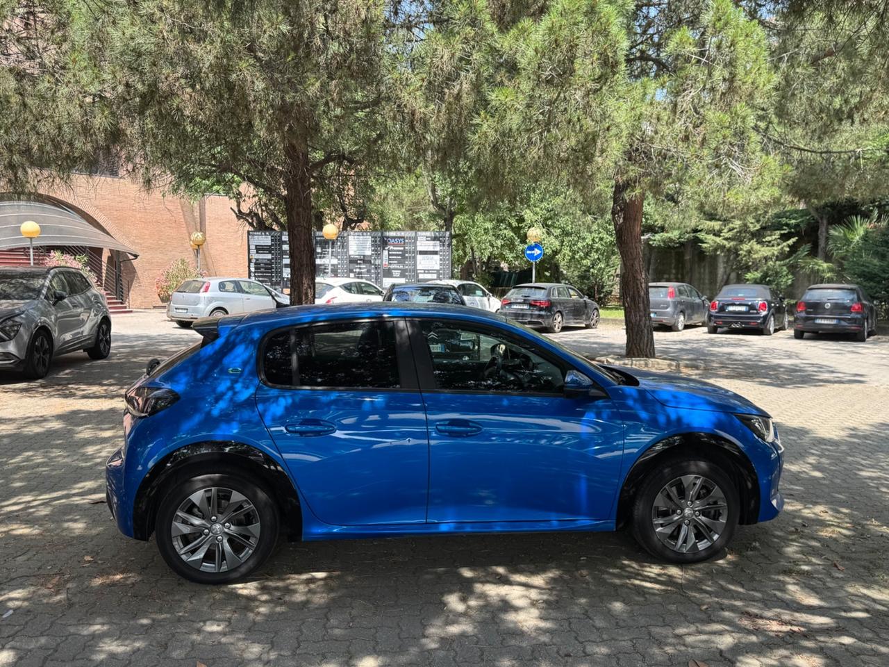 Peugeot 208 motore elettrico 136 CV 5 porte Active Pack