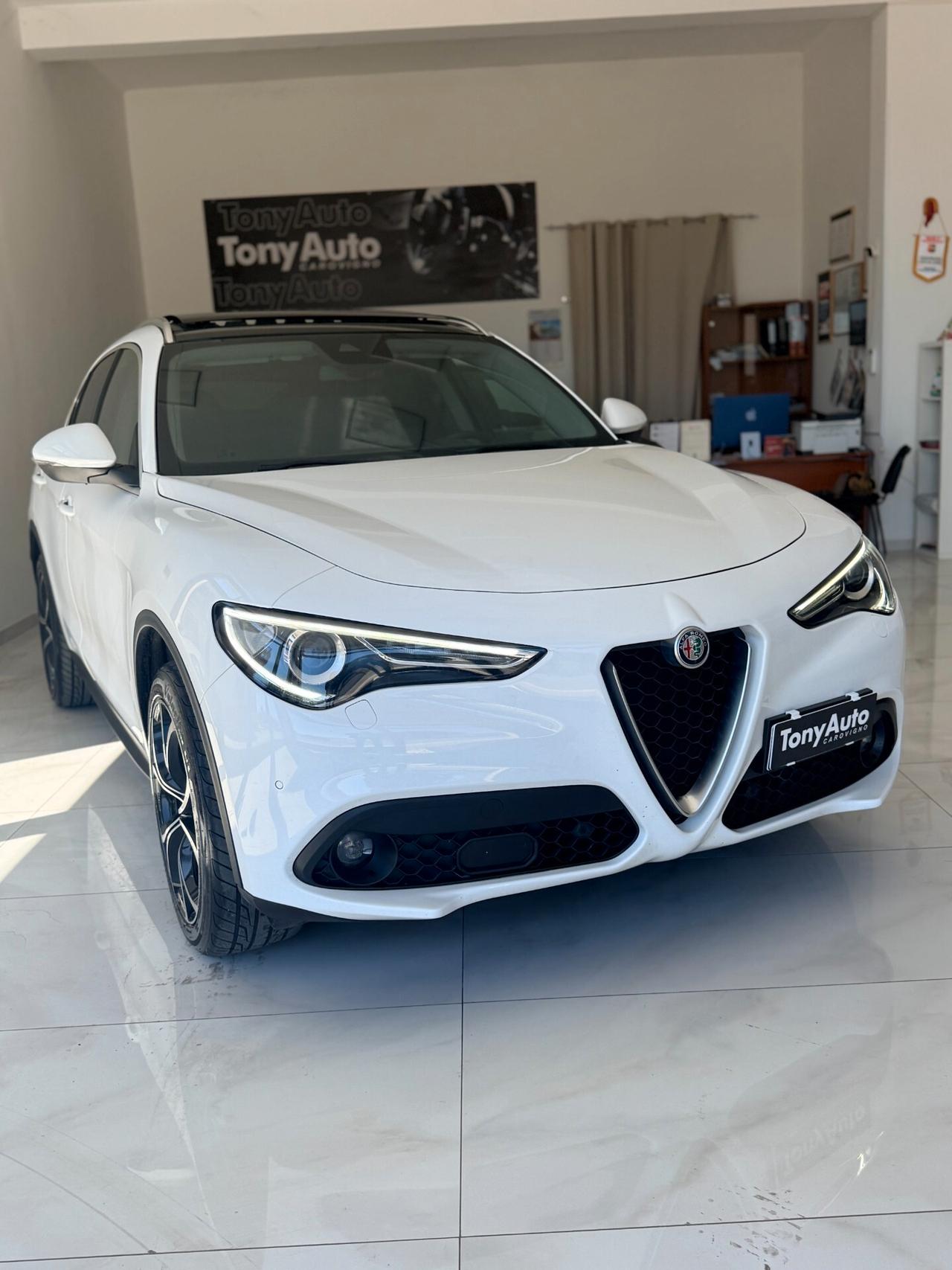 Alfa Romeo Stelvio 2.2 t Super Q4 210cv auto TETTO APRIBILE,TELECAMERA,SEDILI RISCALDABILI,NAVI,ANDROID AUTO,BLOCK SHAF