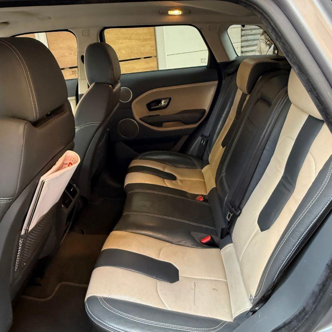 Range Rover Evoque 2.2 TD4 5p. Pure