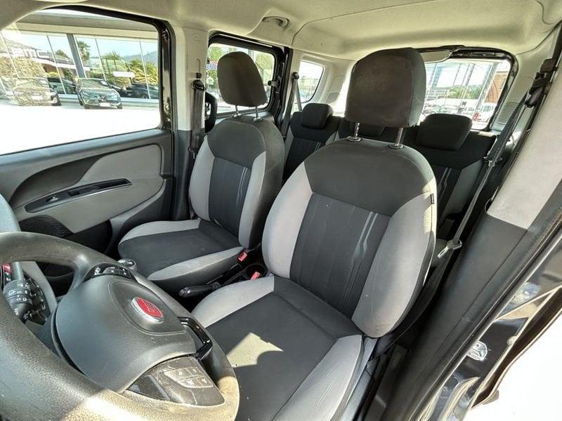 FIAT Doblò 1.4 95cv Lounge NAVI + 5 POSTI VETTURA