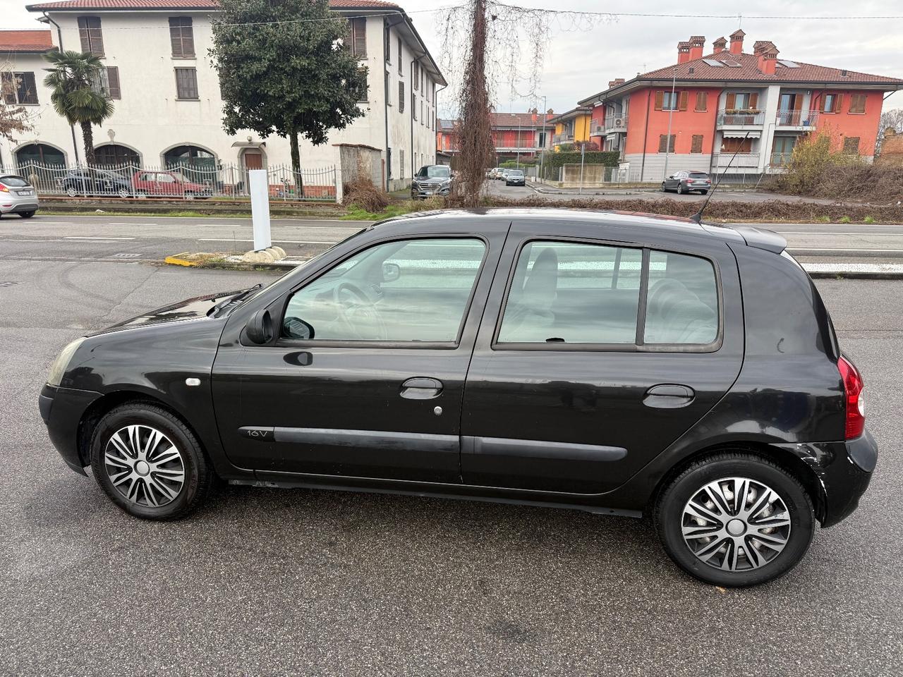 Renault Clio 1.2 16V cat 5 porte Luxe Privilège