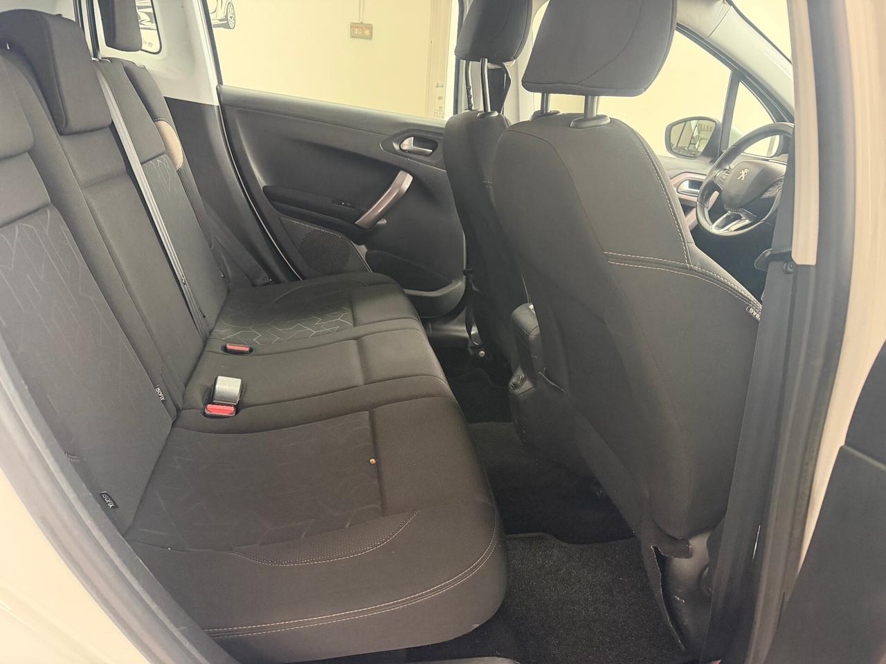 Peugeot 2008 PureTech 82 Active