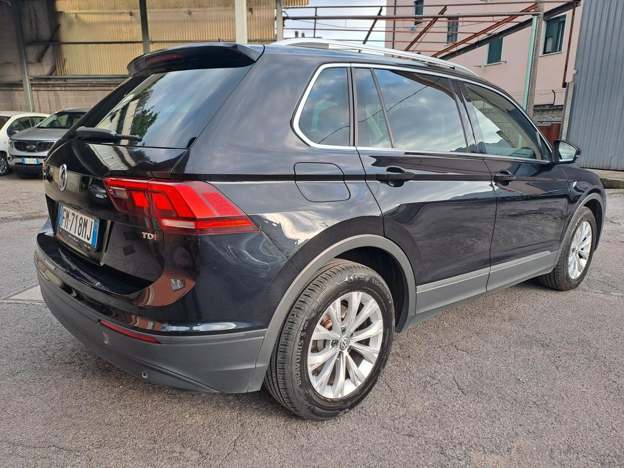 VW TIGUAN 1.6 TDI BUSINESS *OK NEOPATENTATI*