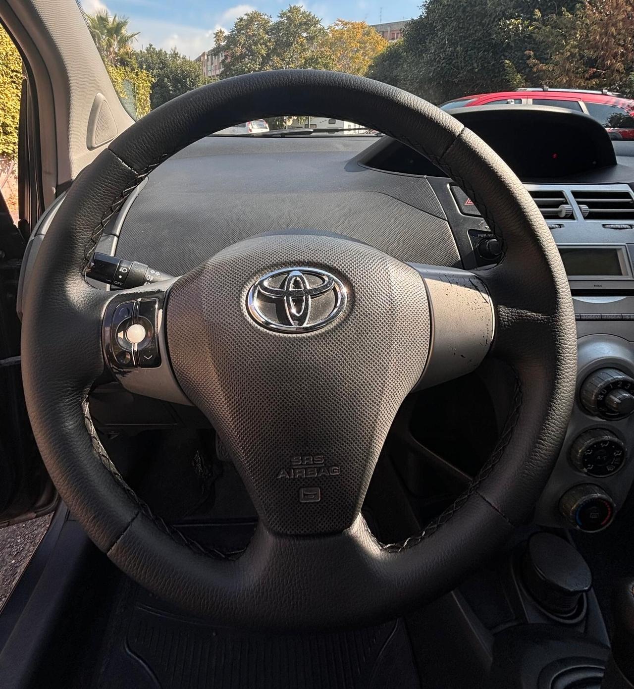 Yaris 1.4 D-4D 5 porte Navi