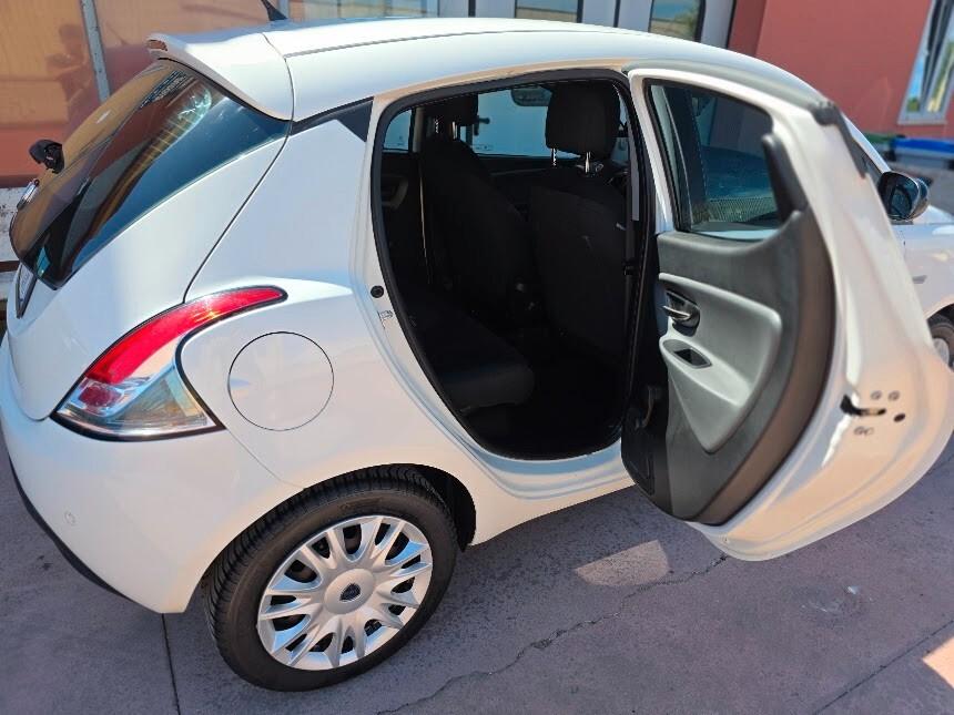 Lancia Ypsilon 1.3 MJT 16V 95 CV 5 porte S&S Gold