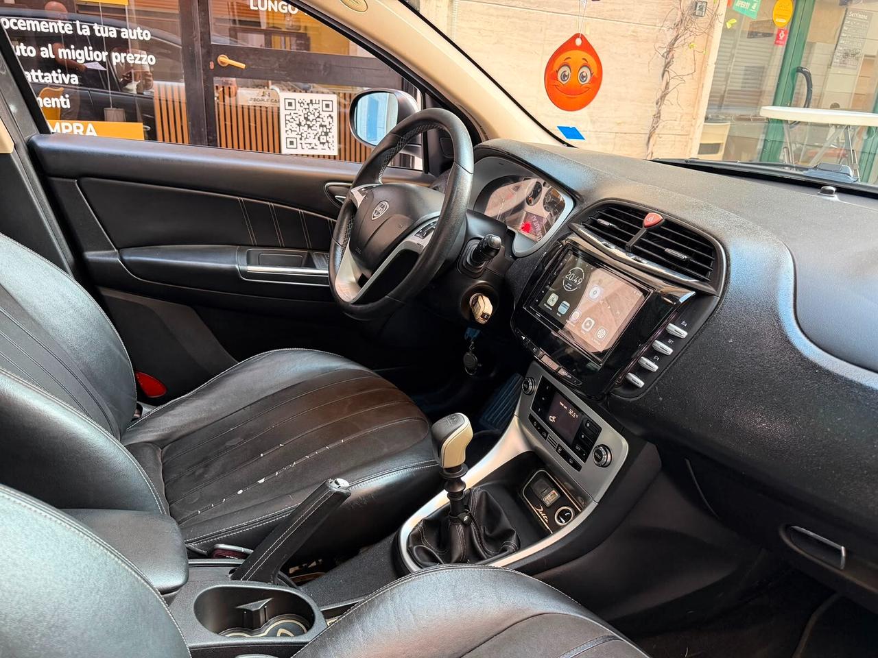 Lancia Delta 1.6 120 cv