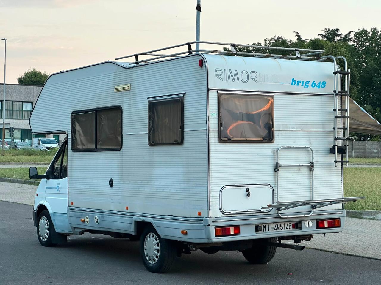 Ford Transit 2.4 diesel 6 posti tutto nuovo