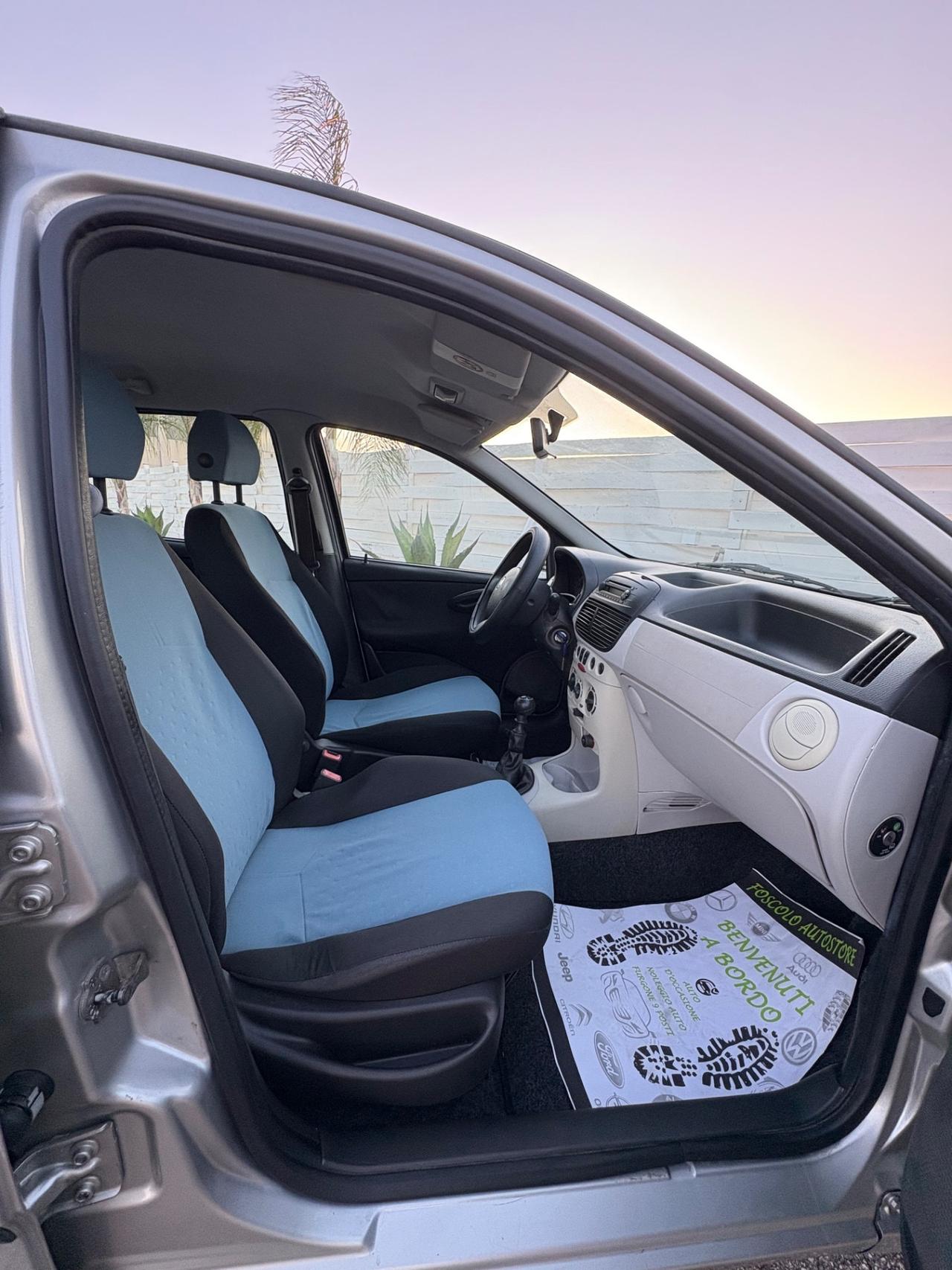 Fiat Punto 1.2 benzina adatta a neopatentati