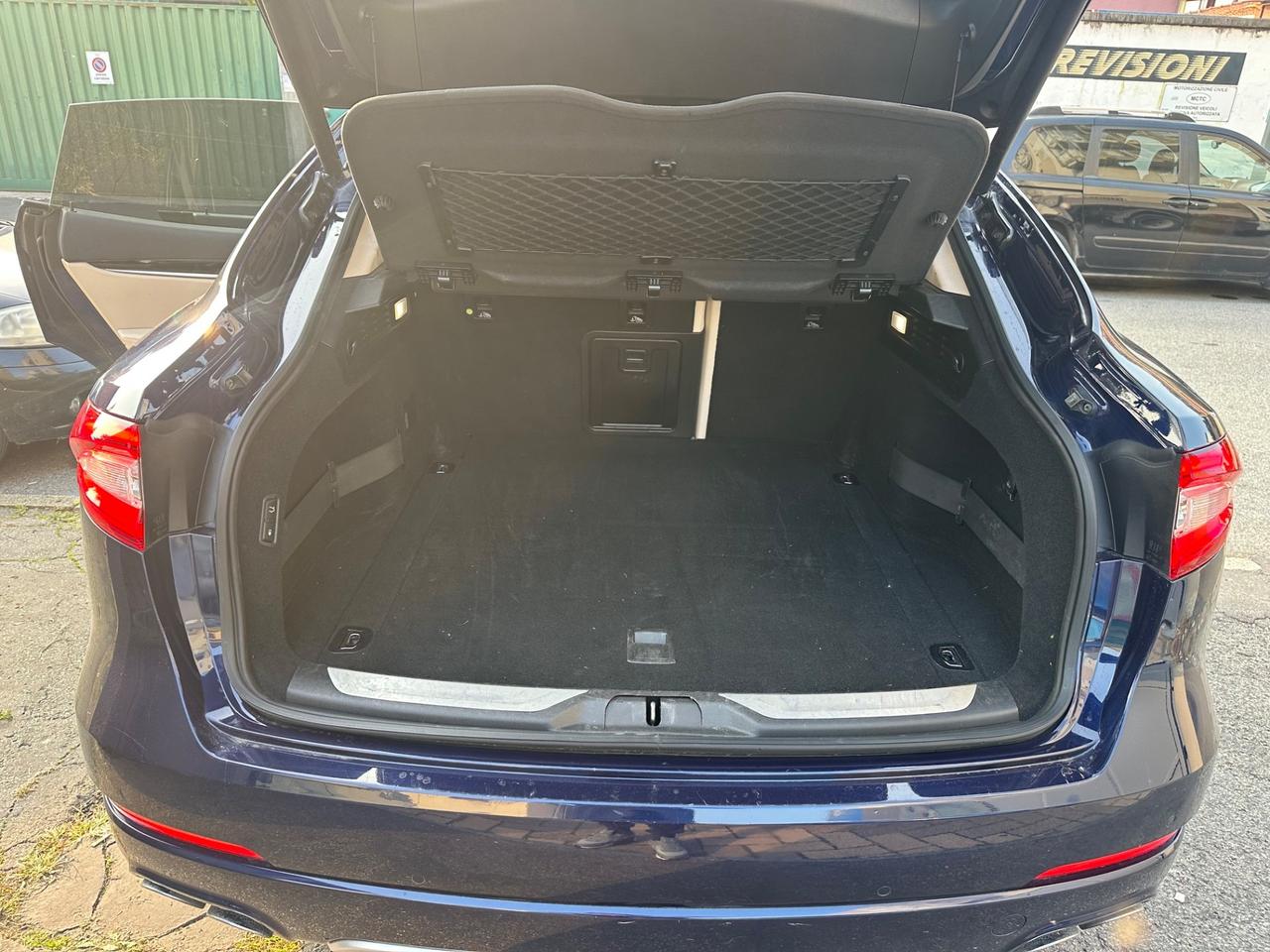 Maserati Levante V6 AWD Granlusso - FULL OPTIONAL