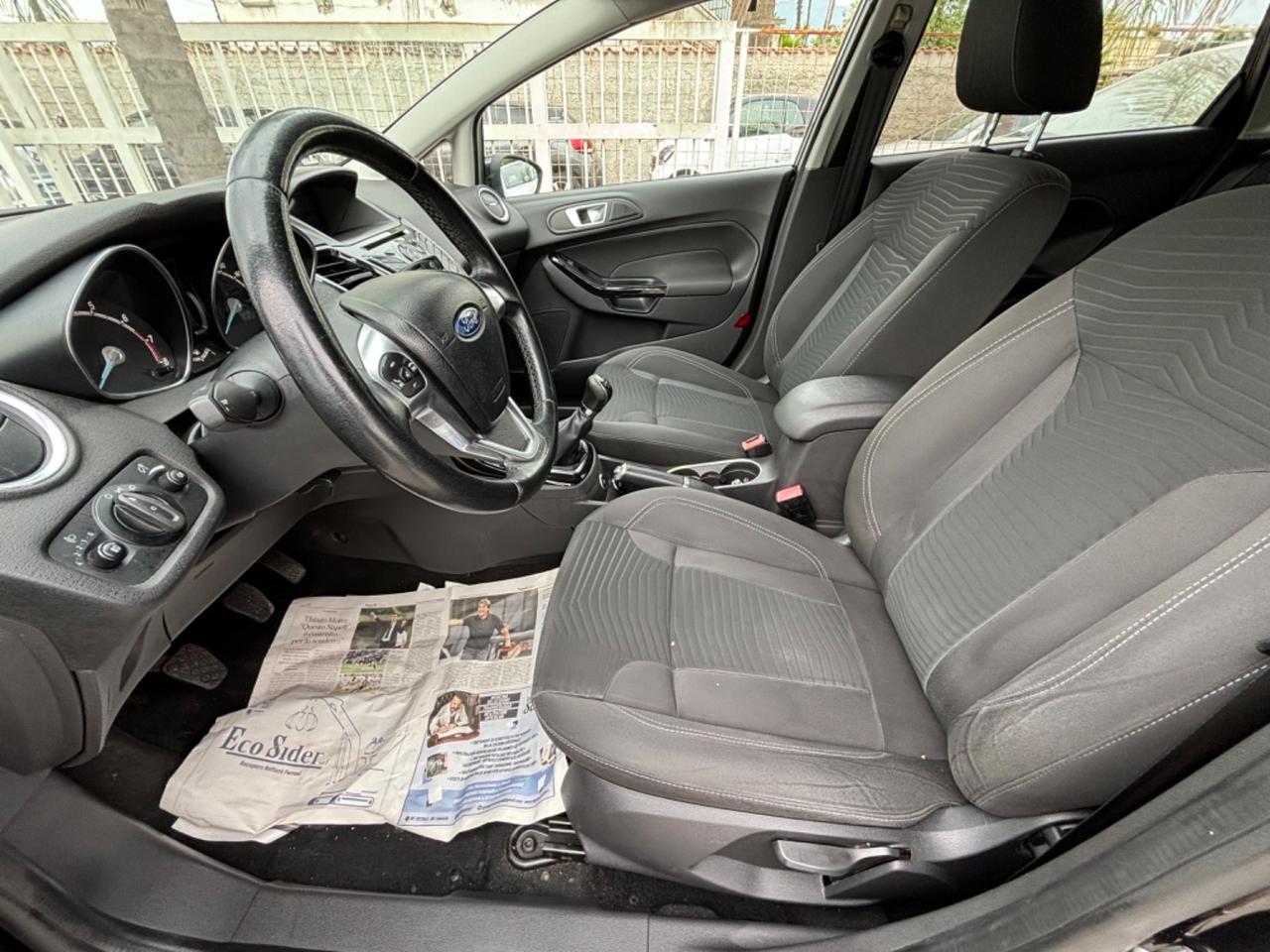 FORD FIESTA 1.4GPL MOTORE SOSTITUITO 70.000KM