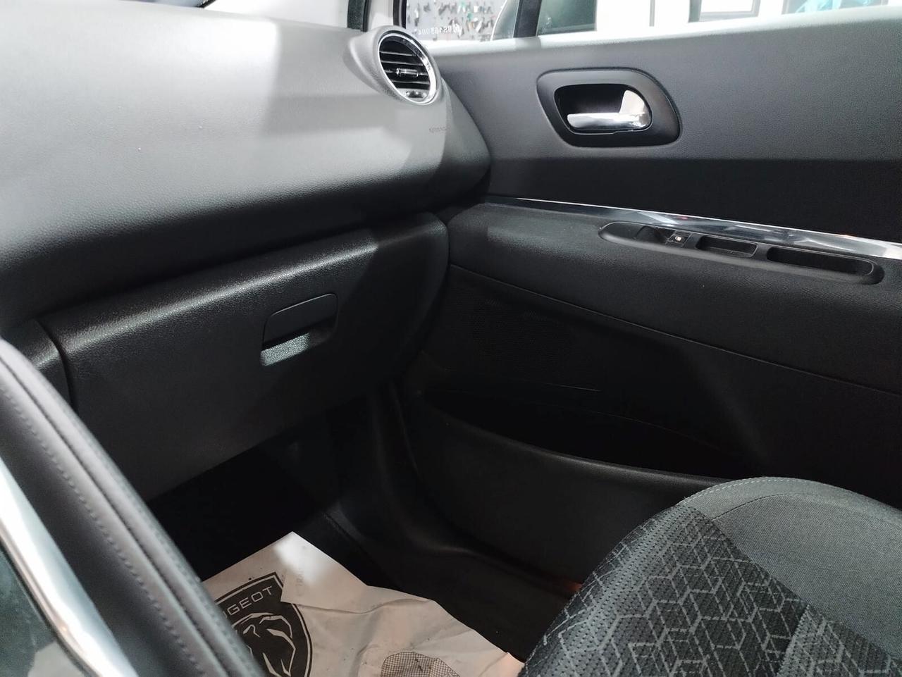 Peugeot 3008 BlueHDi 120 S&S Active