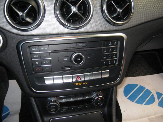 MERCEDES-BENZ GLA 200 d Automatic Sport