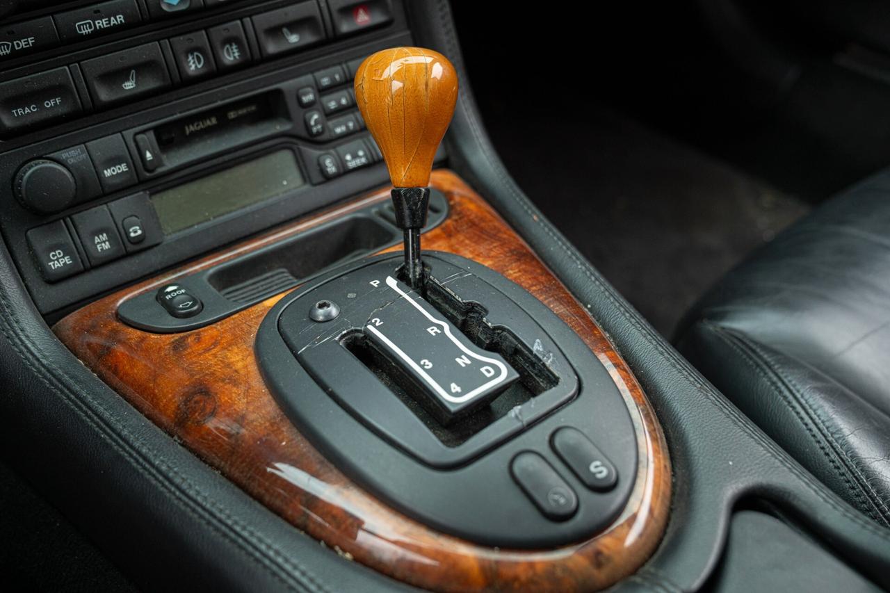 Jaguar XK8 - JAG00081