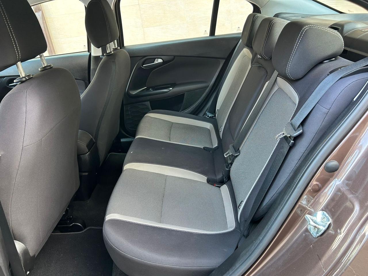 Fiat Tipo 1.6 Mjt 4 porte "LOUNGE"