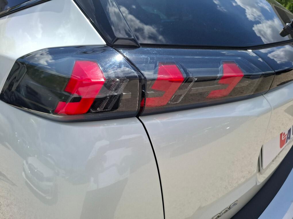 Peugeot 2008 1.2 PureTech 130 S&S EAT8 GT