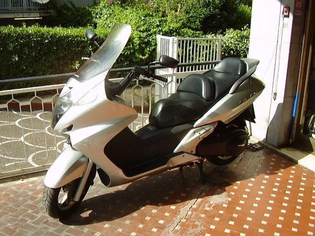 Honda Silver Wing 600 scooter