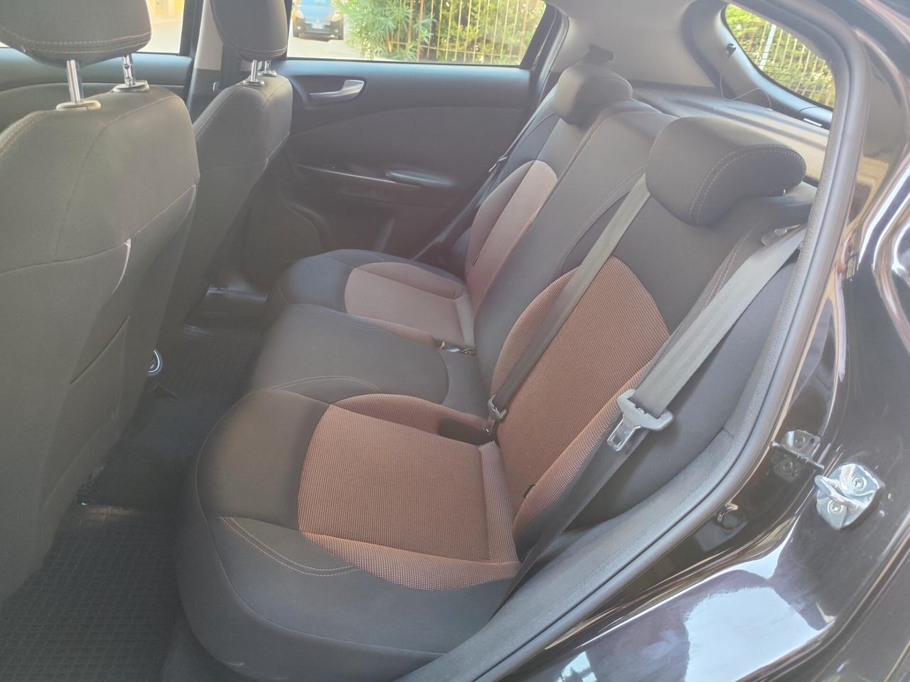 Alfa Romeo Giulietta 1.6 JTDm-2 105CV Distinctive