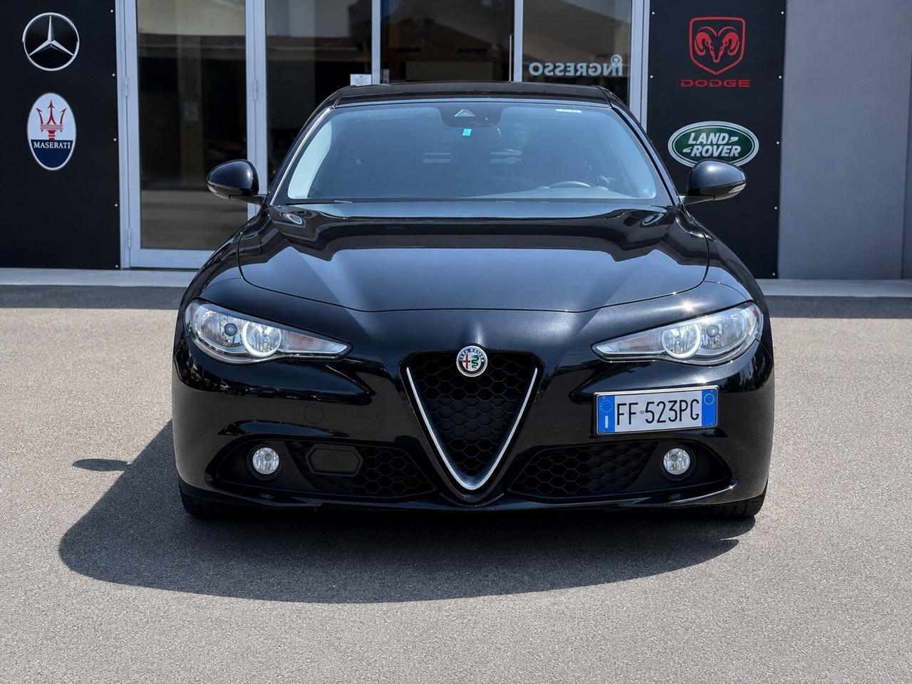Alfa Giulia 2.2 Turbodiesel 150 CV distribuzione e frizione eseguita