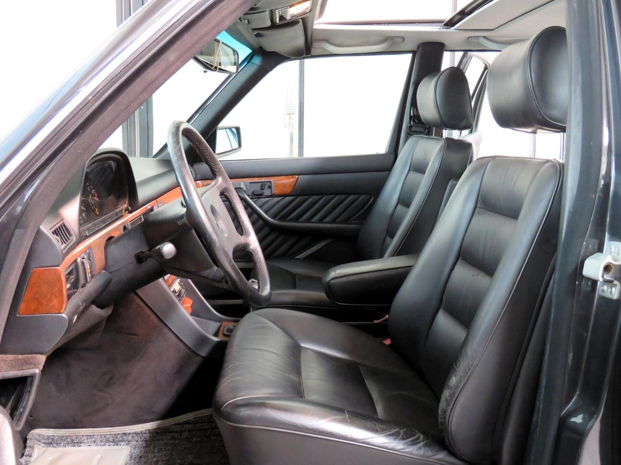 Mercedes-benz S 300 SE cat