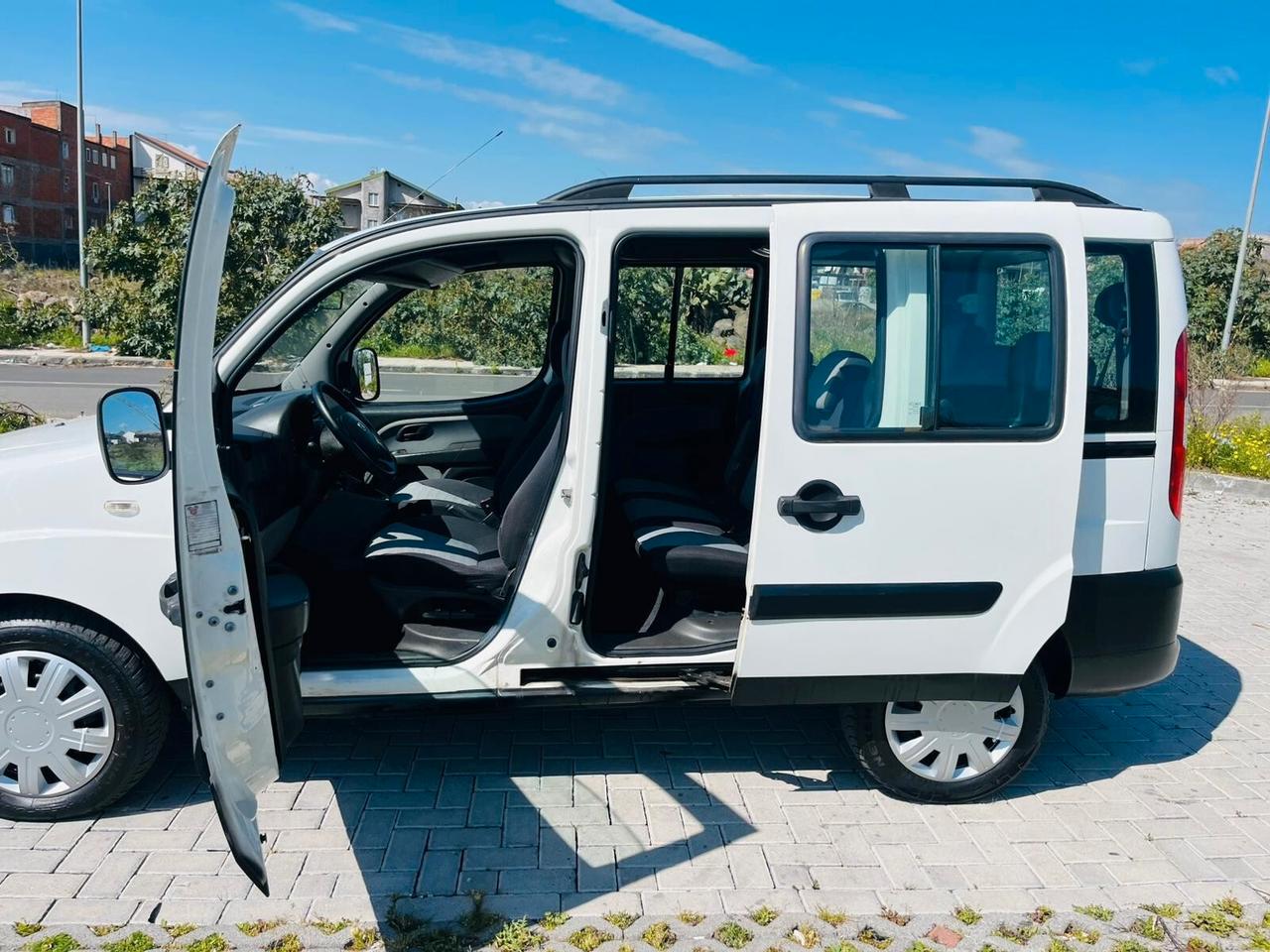 Fiat Doblo 7 posti diesel