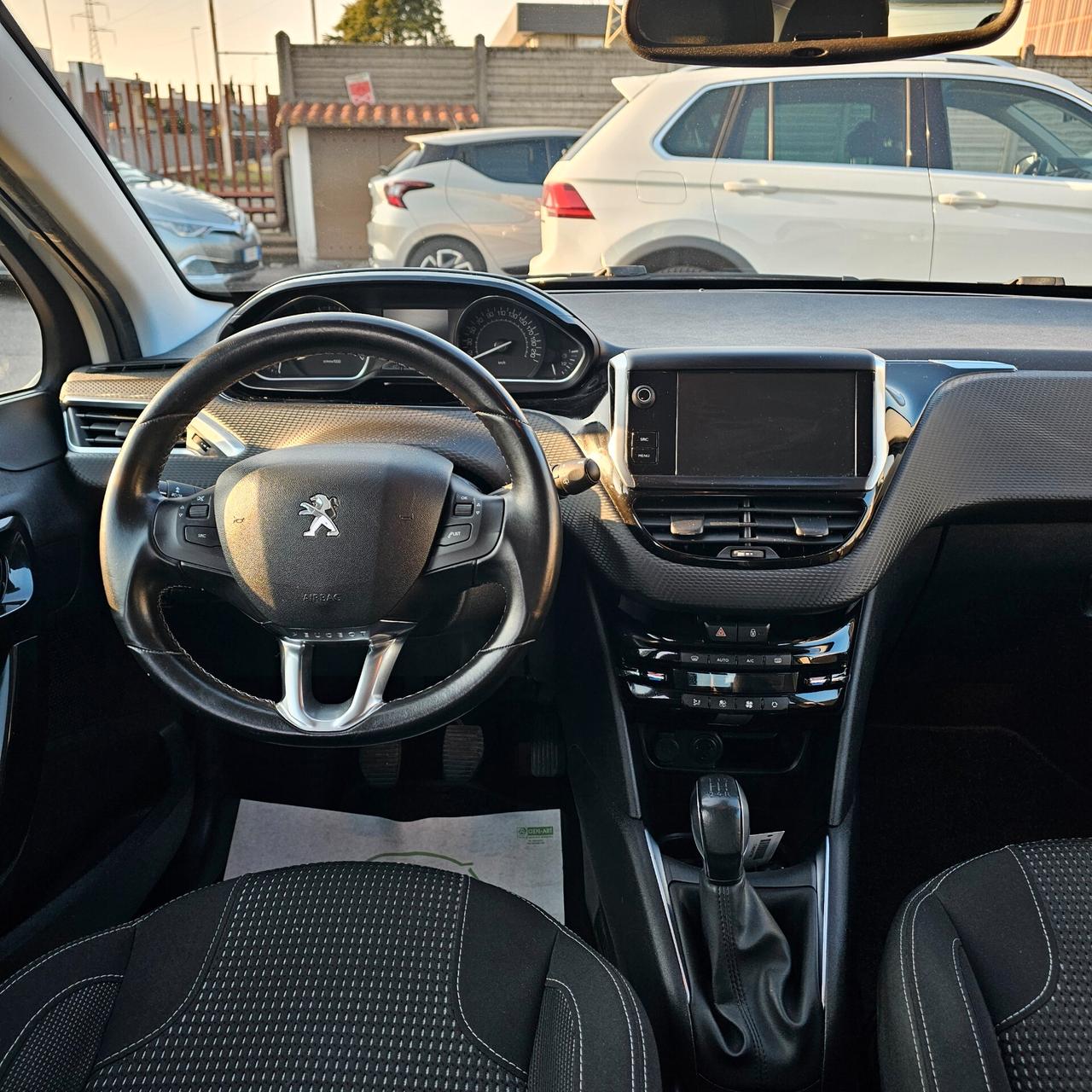 Peugeot 208 PureTech 82 5 porte Allure