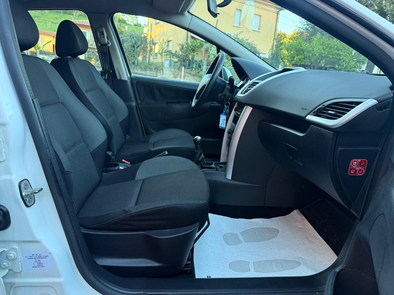 Peugeot 207 Plus 1.4 8V 75CV 5p. ECO GPL