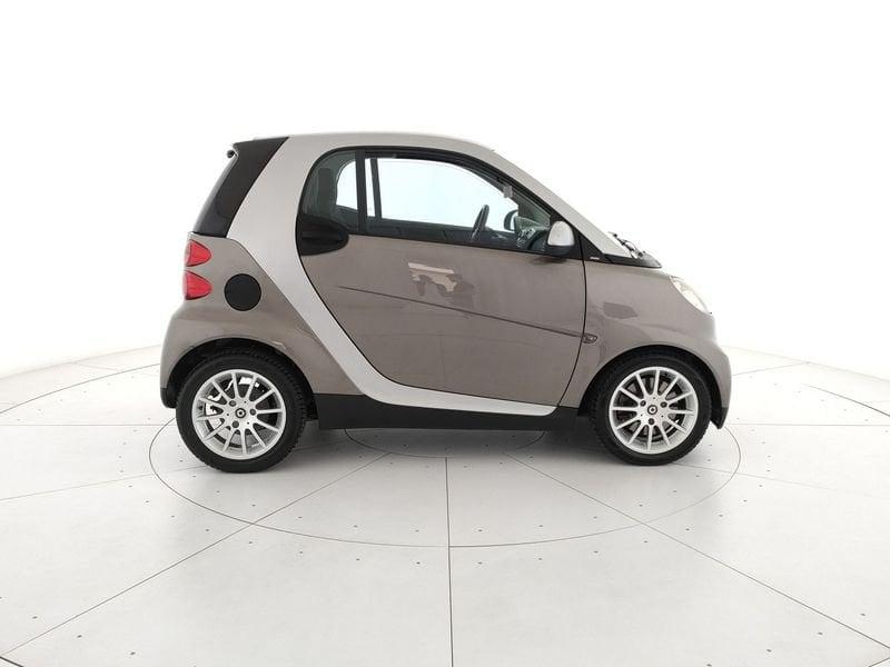 smart fortwo fortwo 1000 52 kW MHD coupé passion