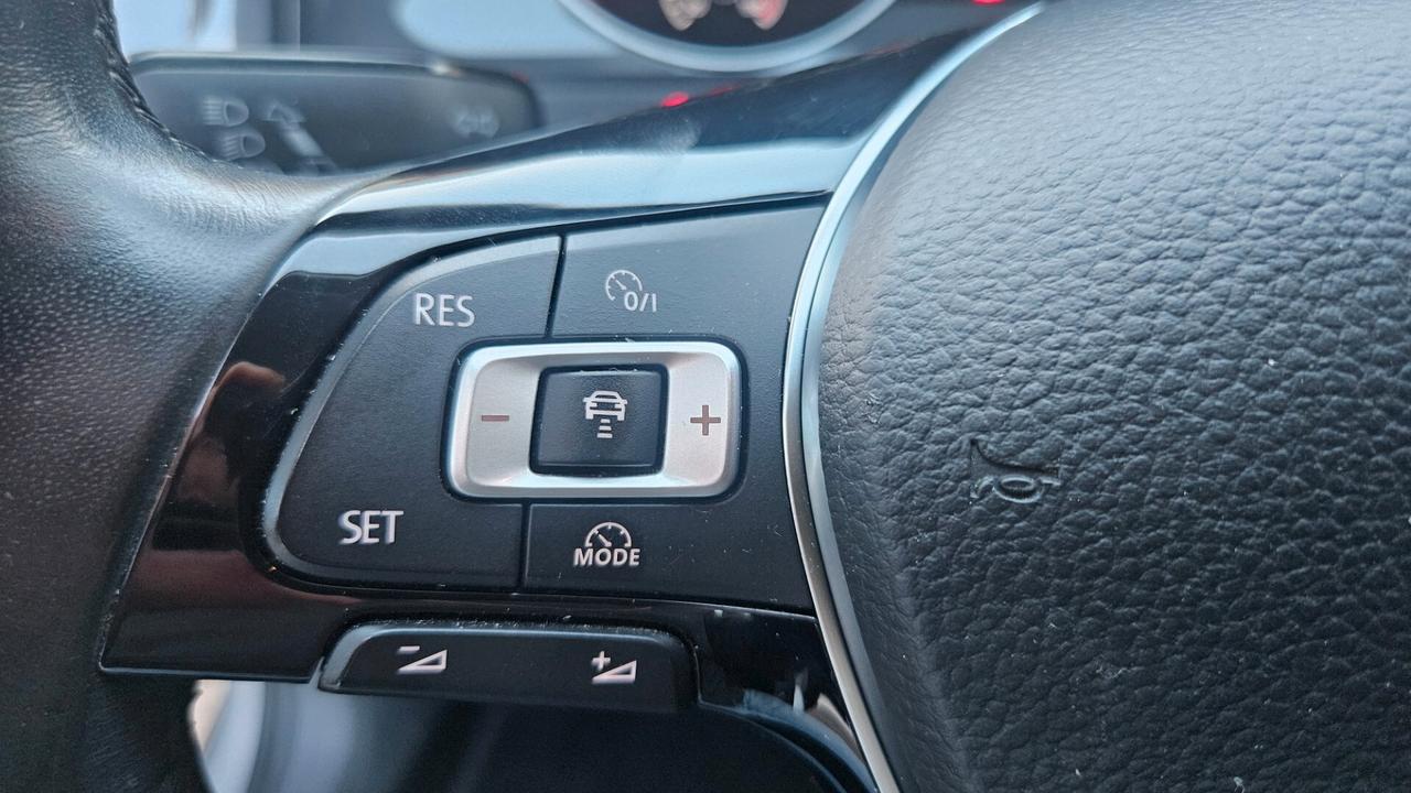 Volkswagen Golf 5p 1.4 tsi 125cv ACC-GANCIO-NAVY-SED.RISC.