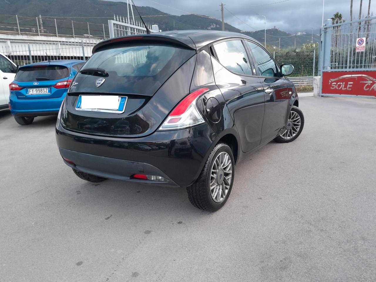 Lancia Ypsilon 1.2 69 CV 5 porte GPL Ecochic Gold