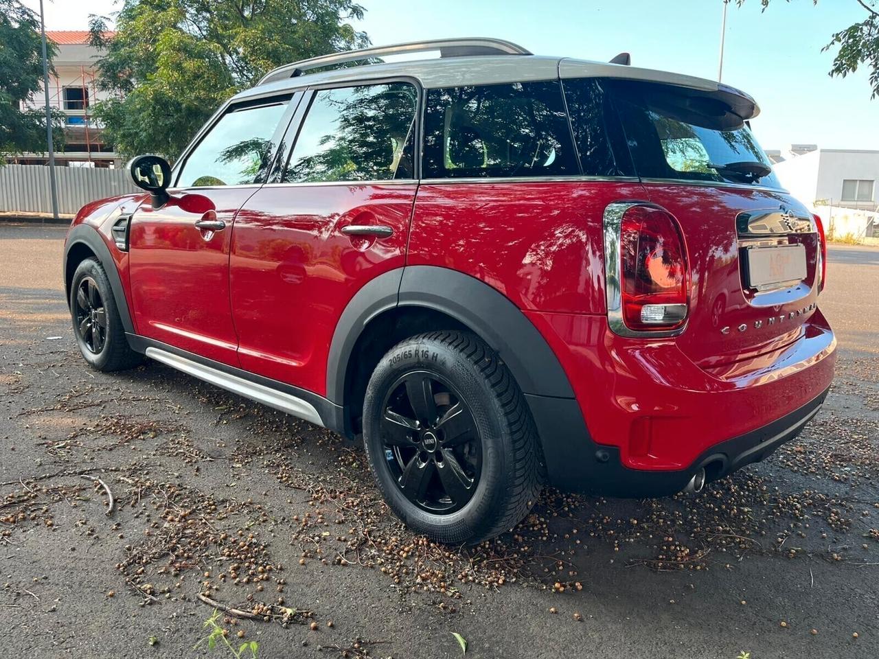 Mini Cooper D Countryman 2.0 D Business BI-COLOR