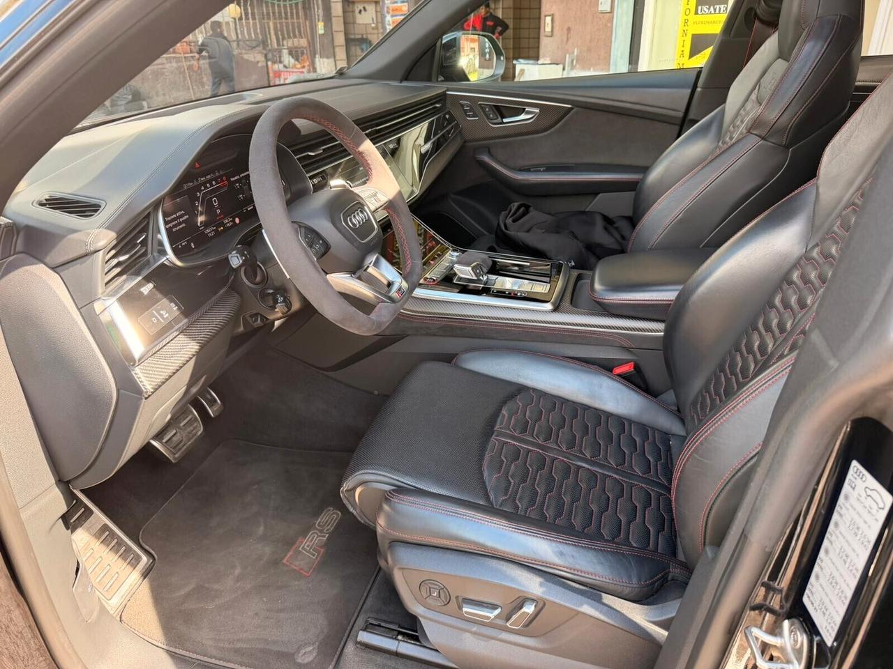 AUDI RS Q8