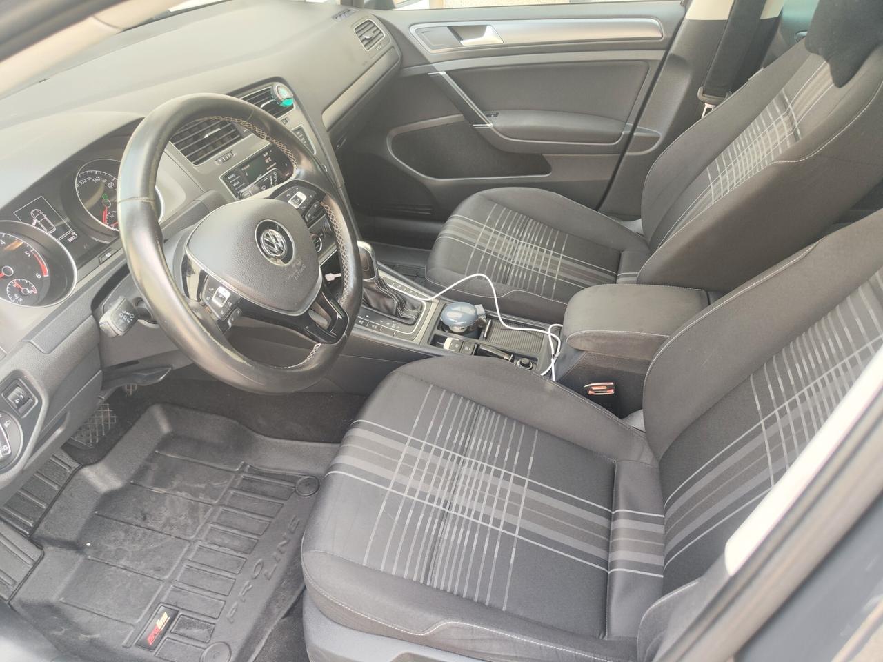 Volkswagen Golf 1.6 TDI 110 CV DSG 5p. Highline TELECAMERA