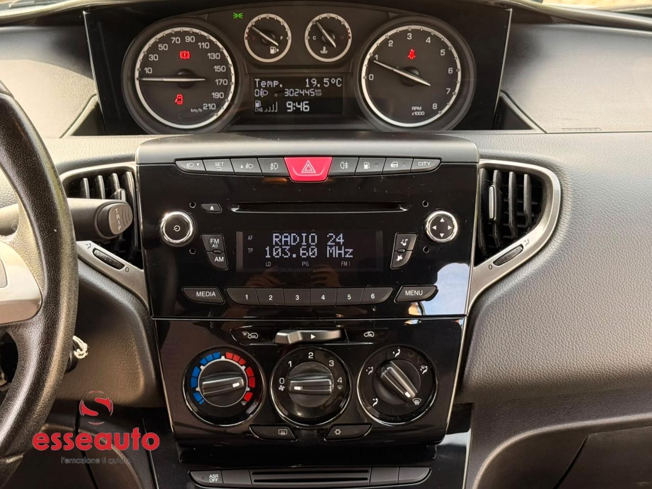 Lancia Ypsilon 0.9 TwinAir 85cv Gold