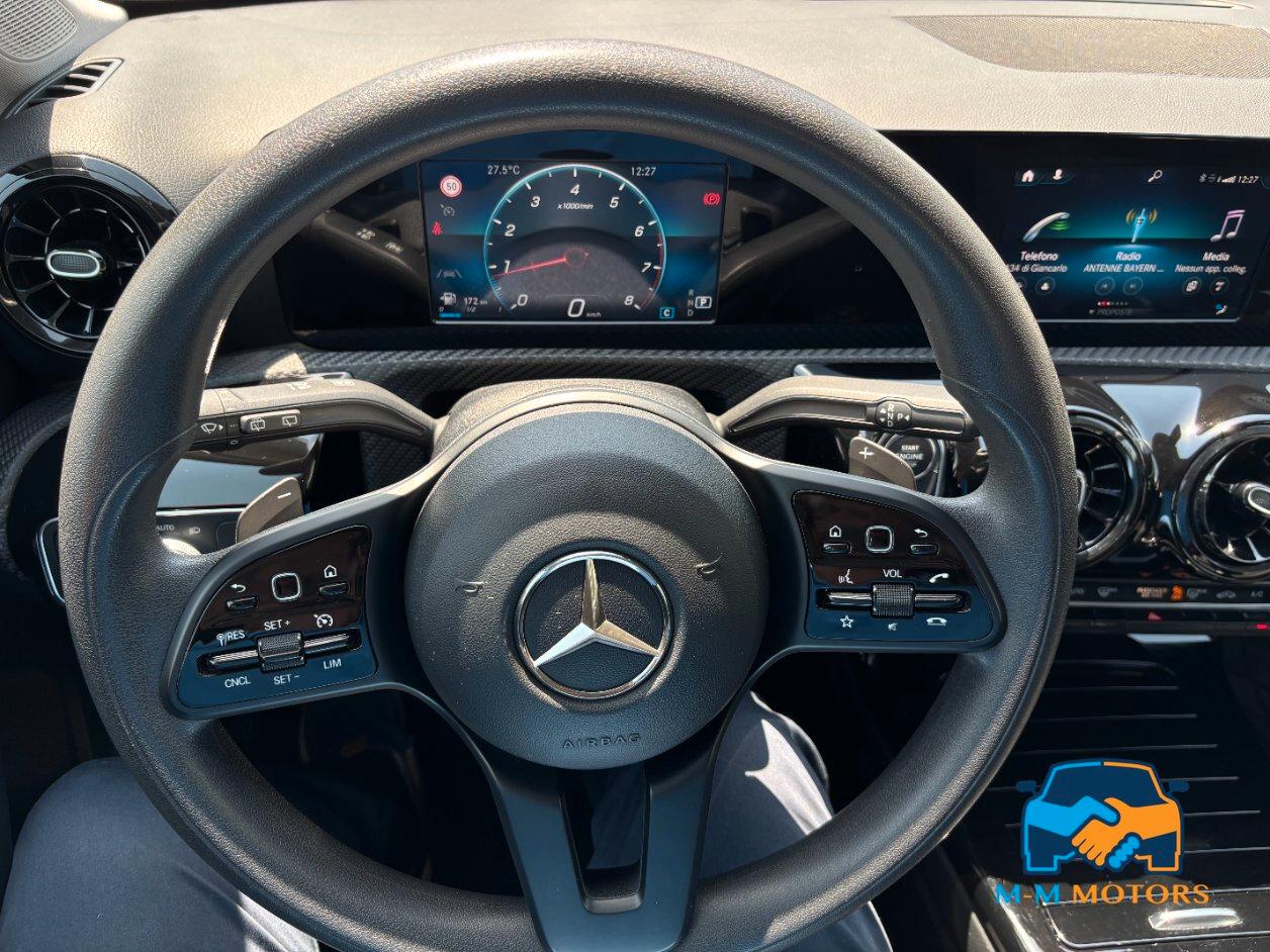 Mercedes A 180 Business 7G-DCT
