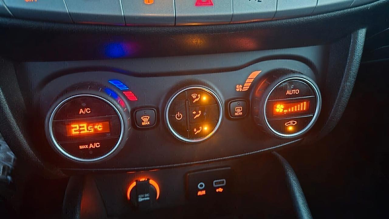 Fiat TIPO 4p 1.6 MJ 120CV Lounge-12/2015- FullOpt