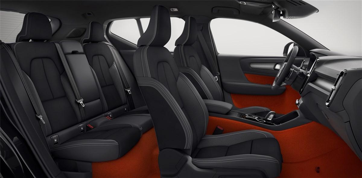 VOLVO XC40 - XC40 1.5 t2 Momentum Pro auto my21