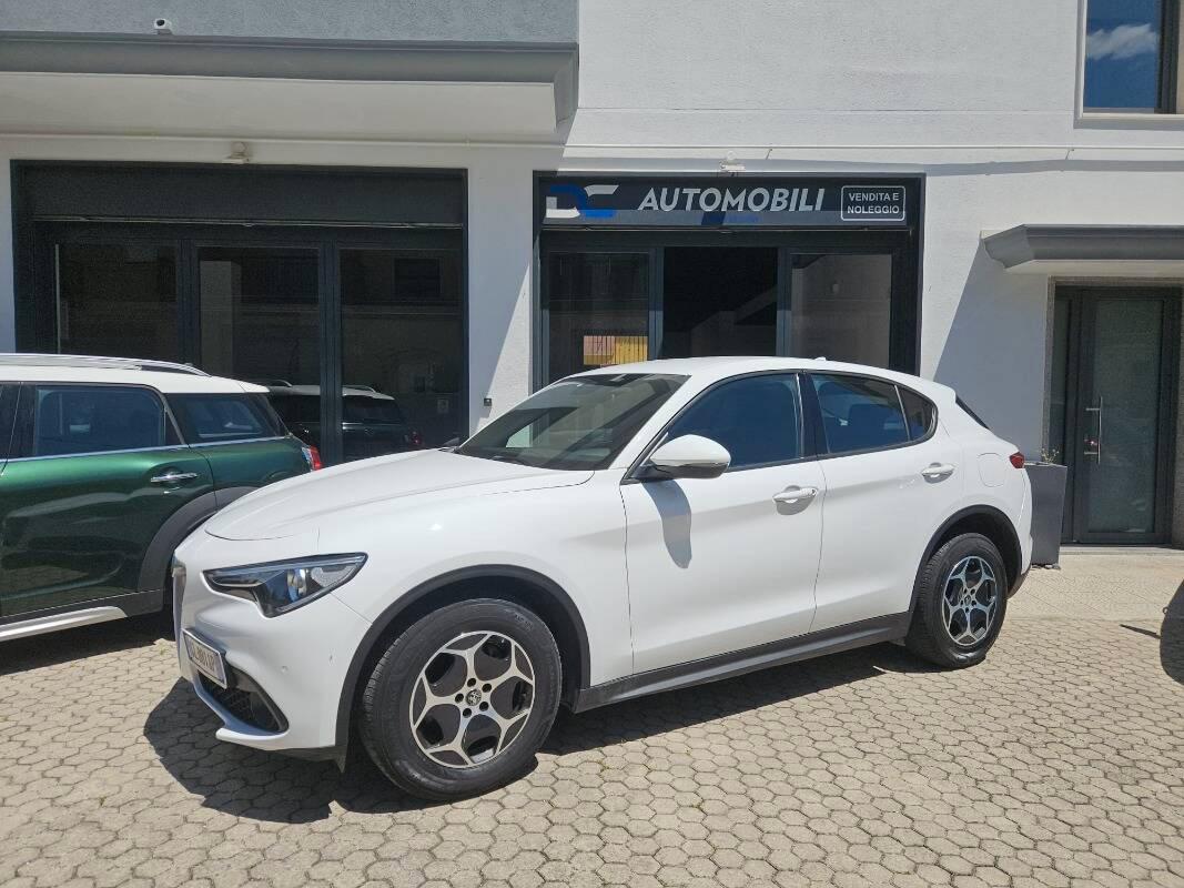 Alfa Romeo Stelvio 2.2 t Business Q4 190cv auto